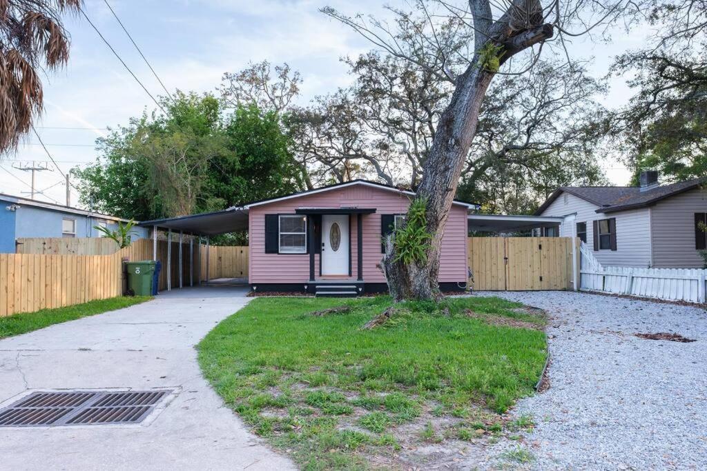 Villa House Near Tampa Zoo And Busch Gardens, Free High Speed Wifi Extérieur photo